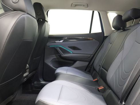 New 2026 Volkswagen Tiguan SE AWD/4WD image 25