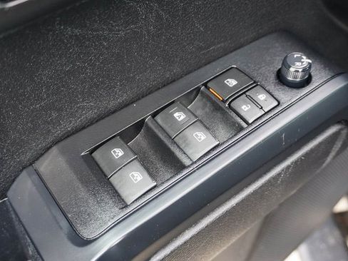 Used 2023 Toyota Tacoma SR image 13