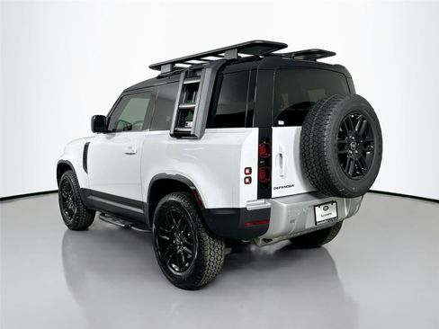 Certified 2025 Land Rover Defender 90 S AWD/4WD image 4