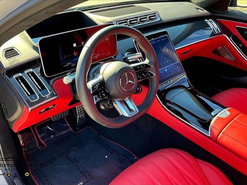 Used 2025 Mercedes-Benz S 63 AMG S image 13