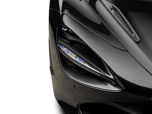 Used 2020 McLaren 720S Spider RWD image 4