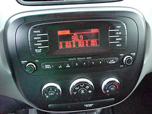 Used 2015 Kia Soul image 20