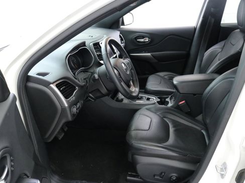 Used 2019 Jeep Cherokee High Altitude image 23