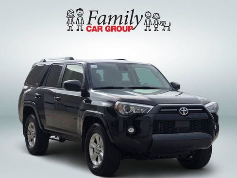 Used 2024 Toyota 4Runner SR5 RWD image 2