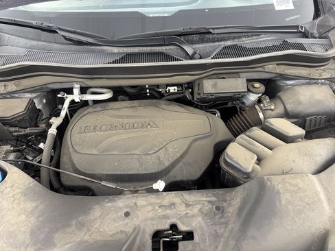 Used 2023 Honda Ridgeline Sport image 10