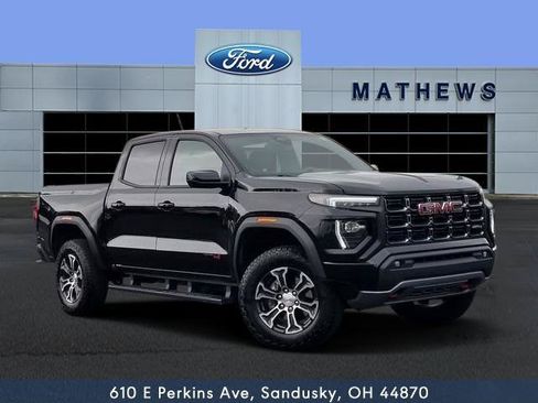 Used 2025 GMC Canyon AT4 AWD/4WD image 1