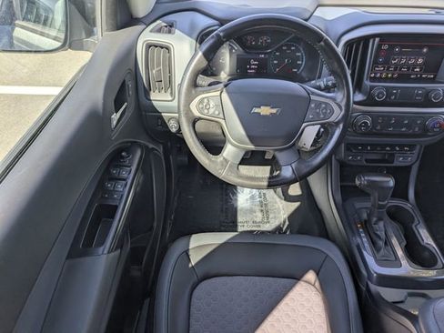 Used 2020 Chevrolet Colorado Z71 image 16