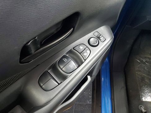 New 2025 Nissan Kicks Play S image 24