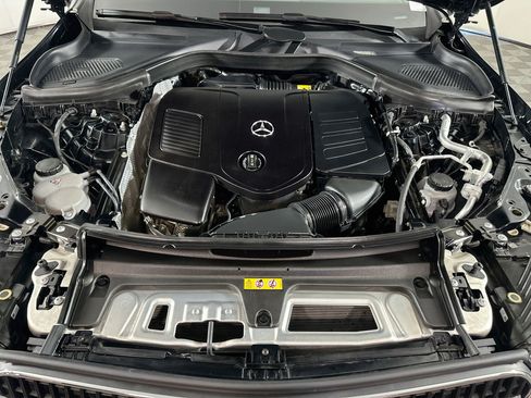 Used 2024 Mercedes-Benz GLC 300 4MATIC image 34