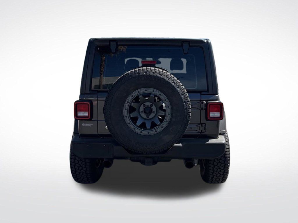 Used 2021 Jeep Wrangler Unlimited Sport AWD/4WD image 3