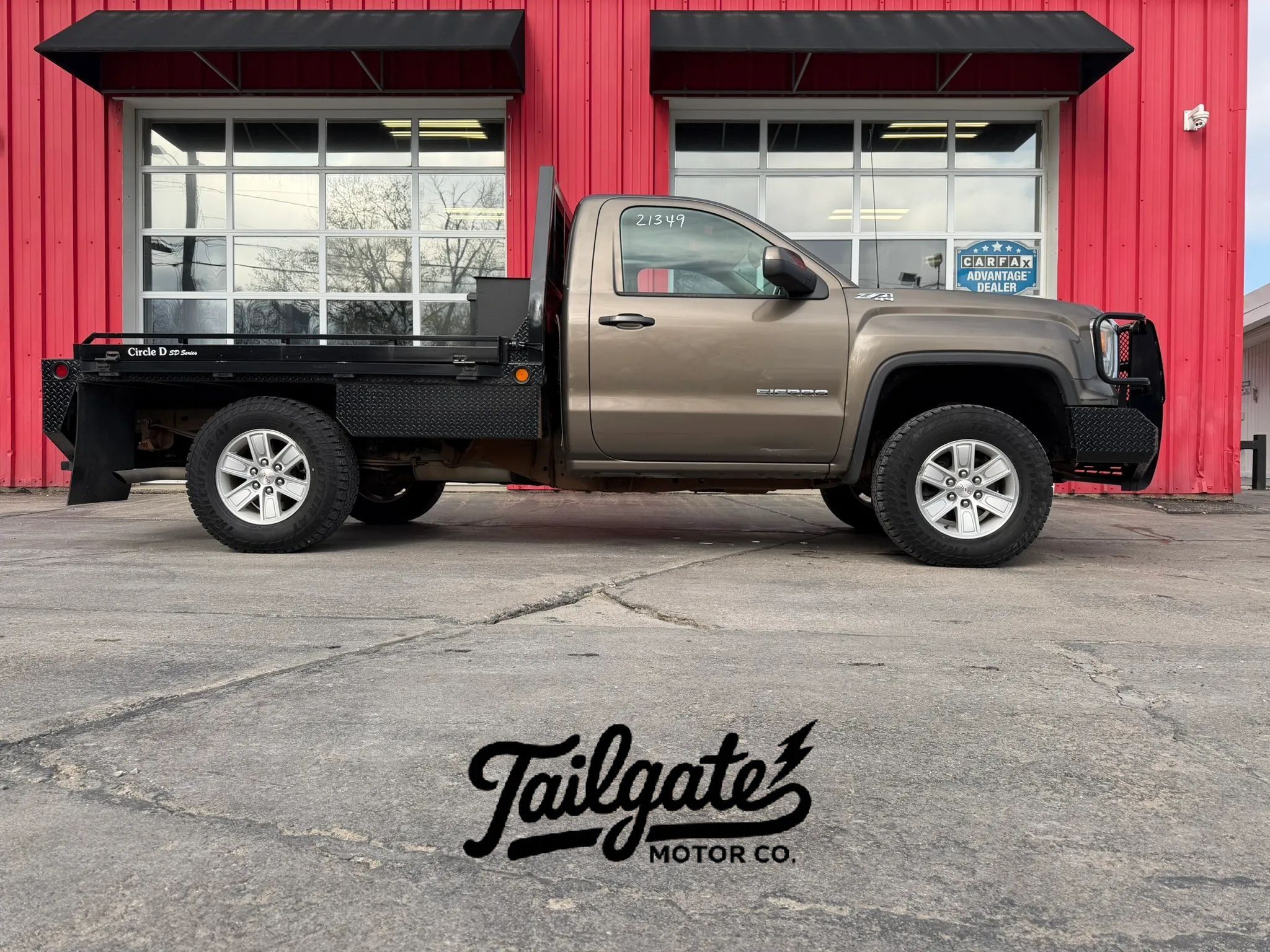 Used 2015 GMC Sierra 1500 SLE w/ SLE Preferred Package AWD/4WD image 1