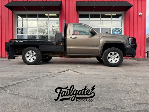 Used 2015 GMC Sierra 1500 SLE w/ SLE Preferred Package AWD/4WD image 1