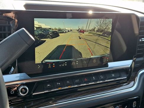 New 2026 GMC Sierra 1500 SLE image 13