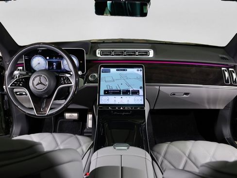 Used 2024 Mercedes-Benz Maybach S 680 4MATIC image 9