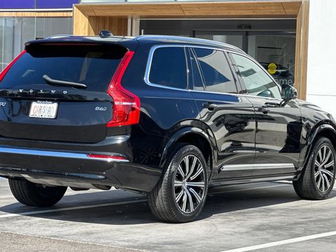 Certified 2025 Volvo XC90 B6 Plus image 4