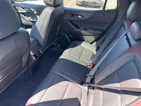 Used 2025 Chevrolet Equinox RS w/ Convenience Package III AWD/4WD image 20