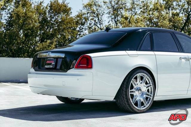 Used 2017 Rolls-Royce Ghost RWD image 68