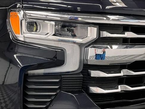 Used 2024 Chevrolet Silverado 1500 LTZ w/ LTZ Premium Package AWD/4WD image 34