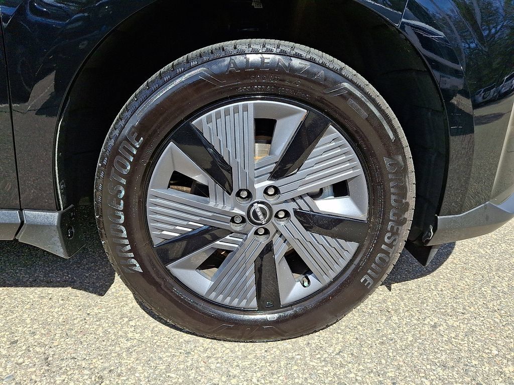 Certified 2025 Nissan Murano SL AWD/4WD image 10