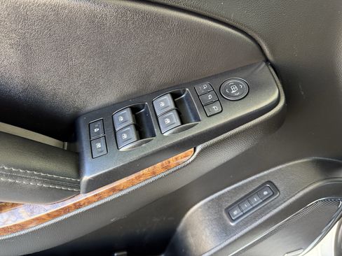Certified 2019 Chevrolet Tahoe Premier RWD image 12