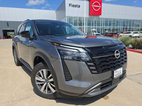 New 2026 Nissan Pathfinder SL FWD image 1