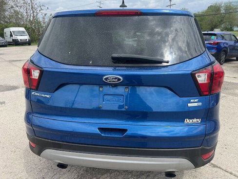 Used 2019 Ford Escape SE image 5