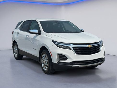 Used 2023 Chevrolet Equinox LT w/ LPO, Floor Liner Package AWD/4WD image 5