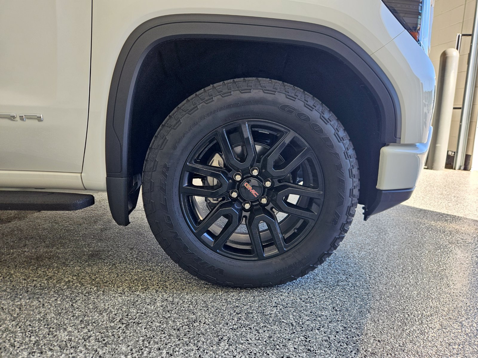 Used 2026 GMC Sierra 1500 Pro w/ Graphite Edition AWD/4WD image 12