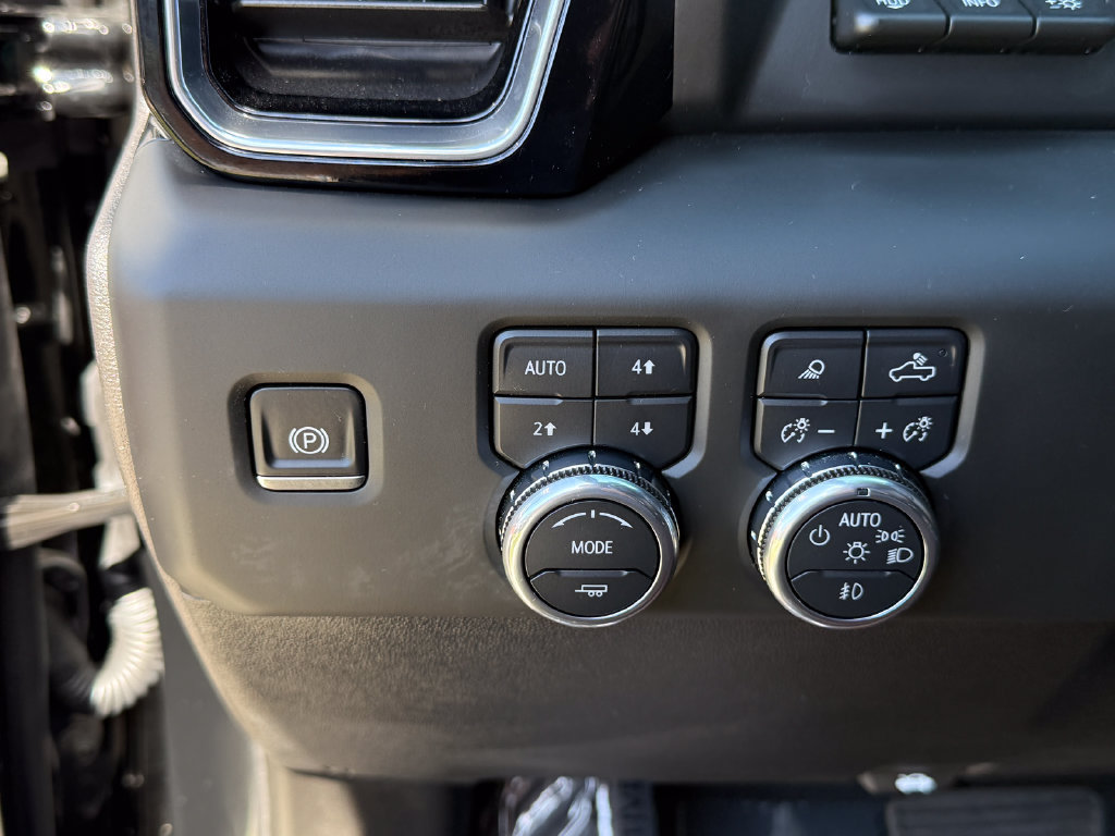 Used 2025 GMC Sierra 1500 Denali Ultimate AWD/4WD image 25