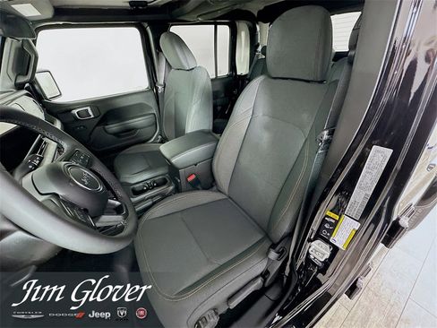 New 2026 Jeep Gladiator Sport image 29