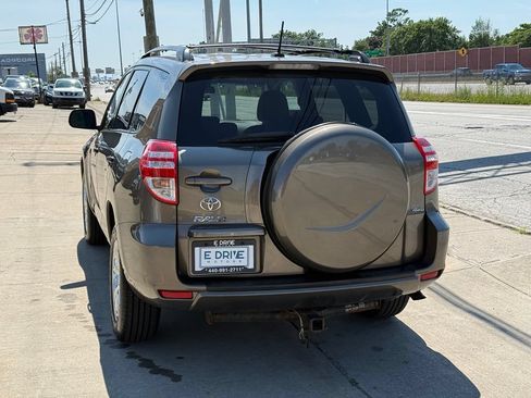 Used 2011 Toyota RAV4 4WD w/ Base L4 Extra Value Pkg image 9