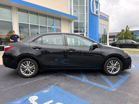 Used 2014 Toyota Corolla LE FWD image 5