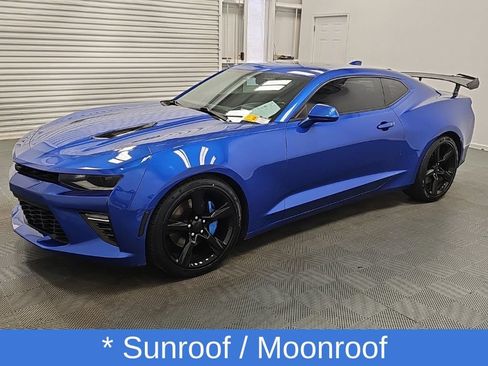 Used 2016 Chevrolet Camaro SS RWD image 6