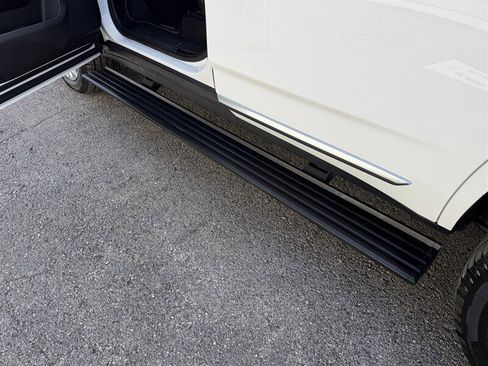 Used 2021 GMC Yukon Denali w/ Denali Premium Package image 15