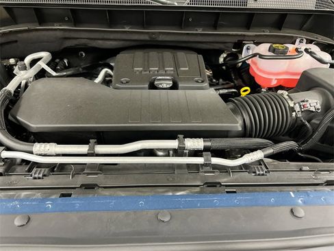 Used 2024 Chevrolet Silverado 1500 Custom image 23