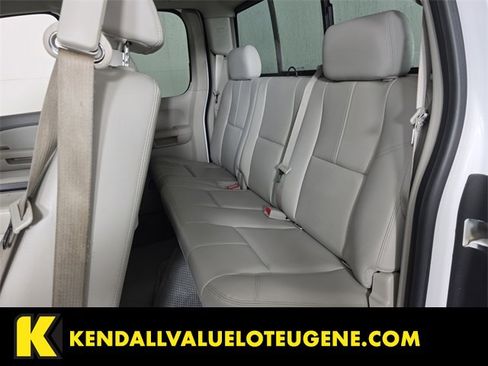 Used 2007 GMC Sierra 2500 SLT w/ Z71 Off-Road Package image 22