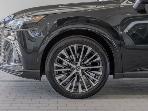 Used 2024 Lexus RX 350 w/ Convenience Package AWD/4WD image 4