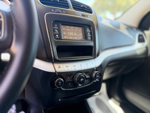 Used 2012 Dodge Journey American Value Package FWD image 17