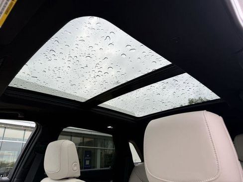 New 2026 Cadillac XT5 Sportv w/ LPO, Floor Liner Package image 17