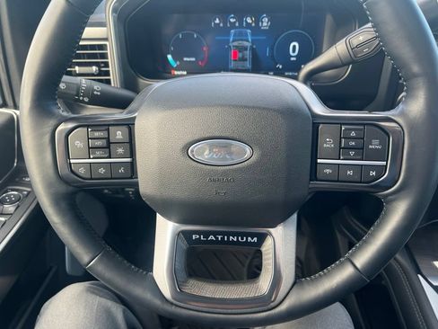 Used 2025 Ford F250 Platinum AWD/4WD image 12