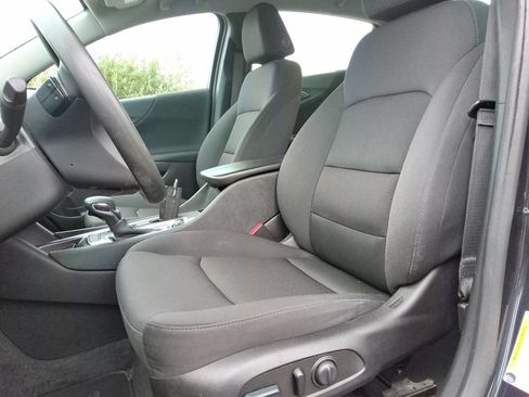 Used 2023 Chevrolet Malibu LT FWD image 12