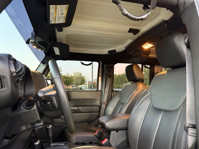 Used 2017 Jeep Wrangler Unlimited Sahara AWD/4WD image 25