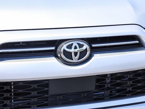 Certified 2023 Toyota 4Runner TRD Off-Road Premium AWD/4WD image 13