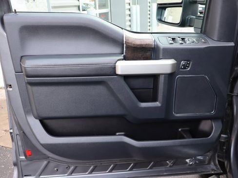 Used 2022 Ford F250 Lariat w/ Lariat Value Package image 22