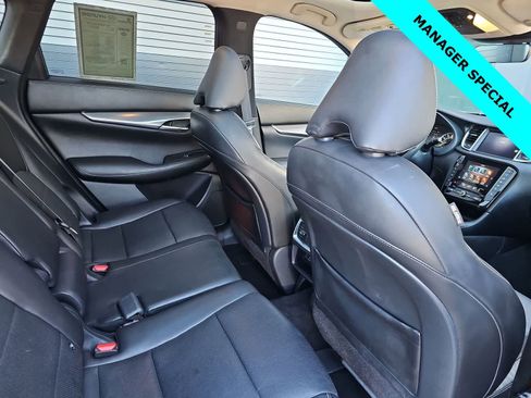 Used 2023 INFINITI QX50 Luxe image 12