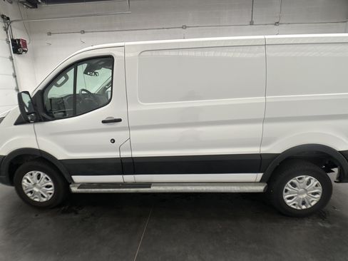 Used 2025 Ford Transit 250 Low Roof w/ Exterior Upgrade Package RWD image 5