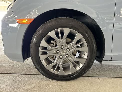 Used 2025 Honda Odyssey Touring image 10