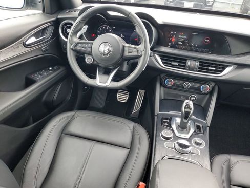 Used 2024 Alfa Romeo Stelvio Sprint AWD/4WD image 14