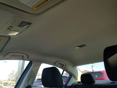 Used 2011 MAZDA MAZDA3 i Touring image 22