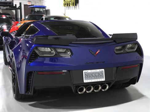 Used 2017 Chevrolet Corvette Z06 image 9